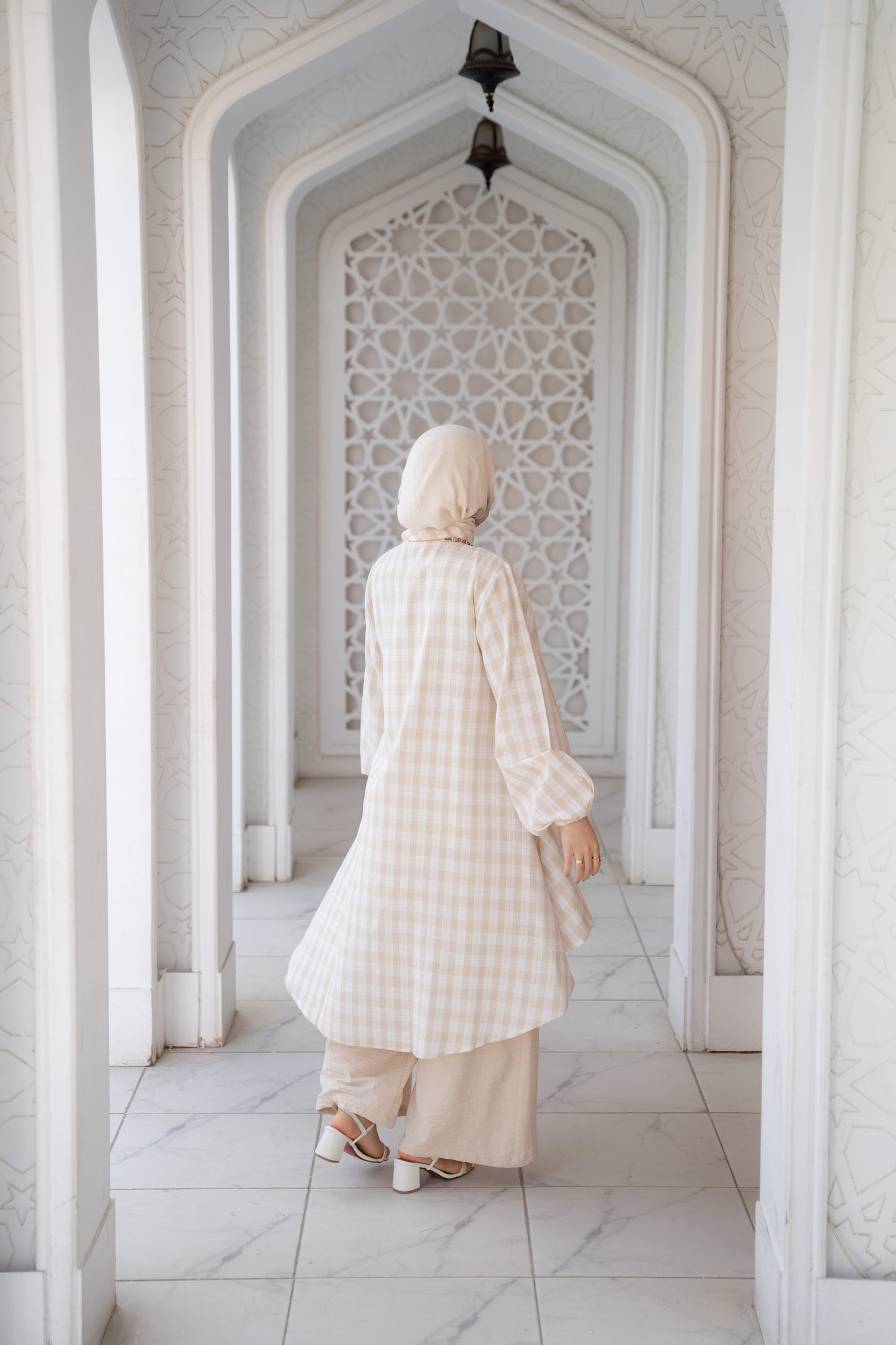 طقم رَوْنَق