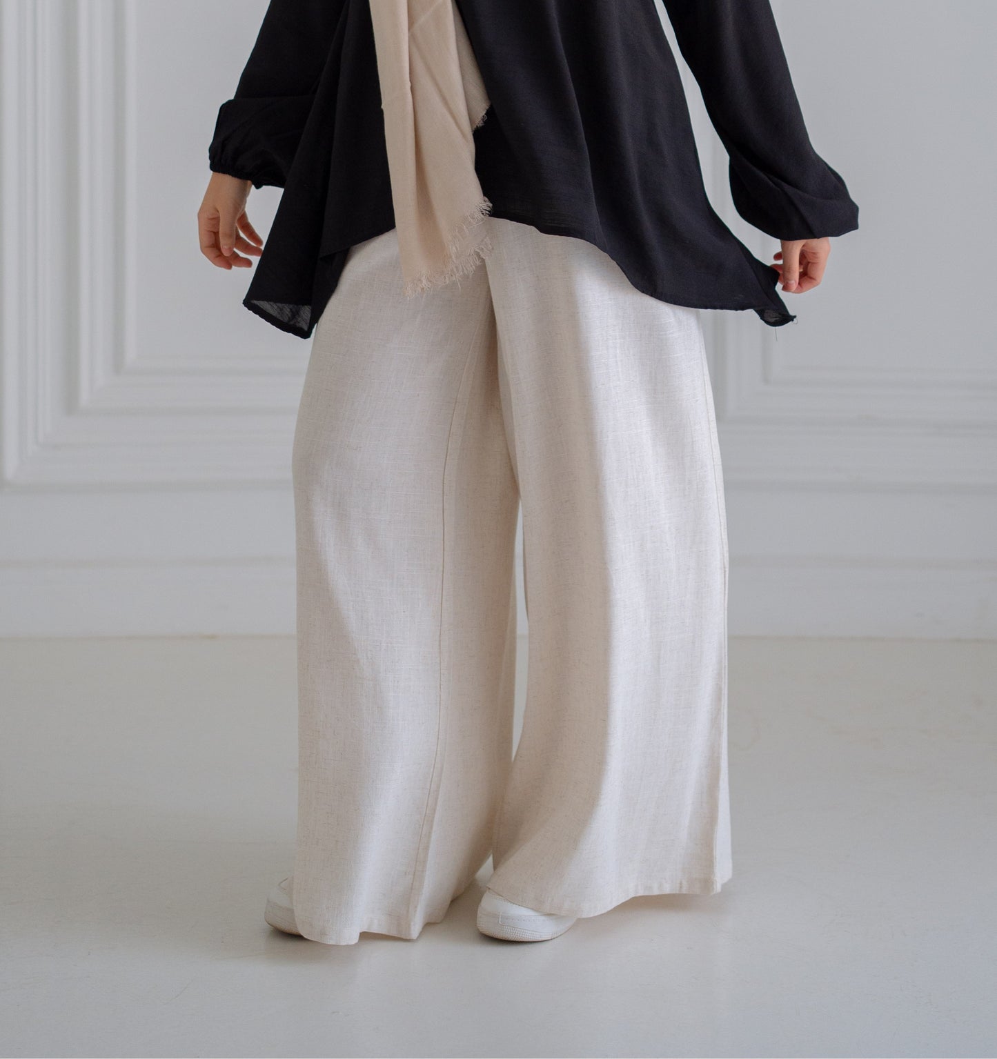 Off-White Flow Wide Pants